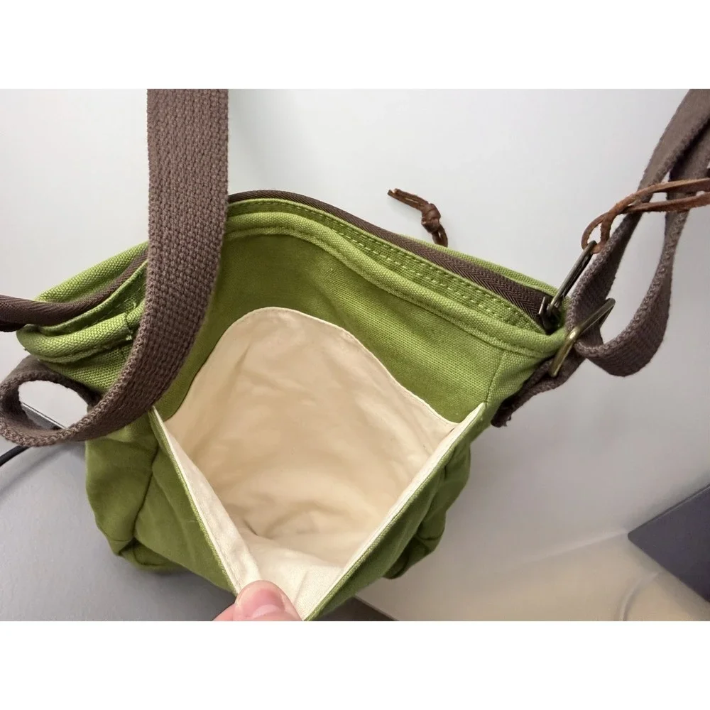 Duluth Trading Co Canvas Organizer Zip Crossbody Bag Green Brown Strap EUC
